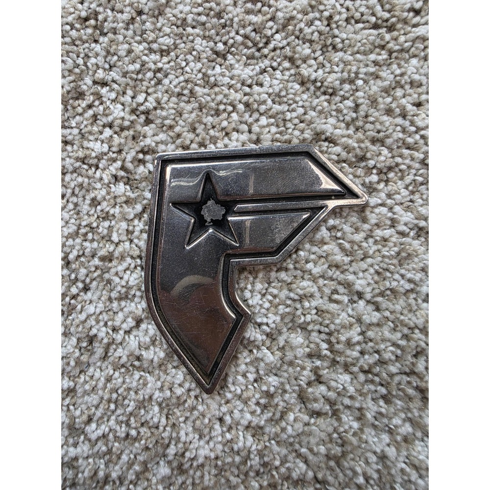 VTG Famous Star & Straps Belt Buckle Mens Silver Metal Buckle Skate Street F